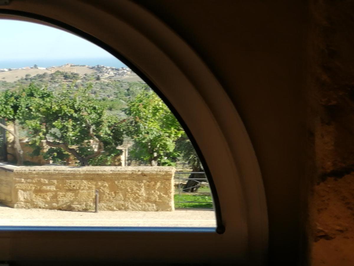 A Casa Di Mammi Nella Valle Dei Templi Agrigento Exterior photo